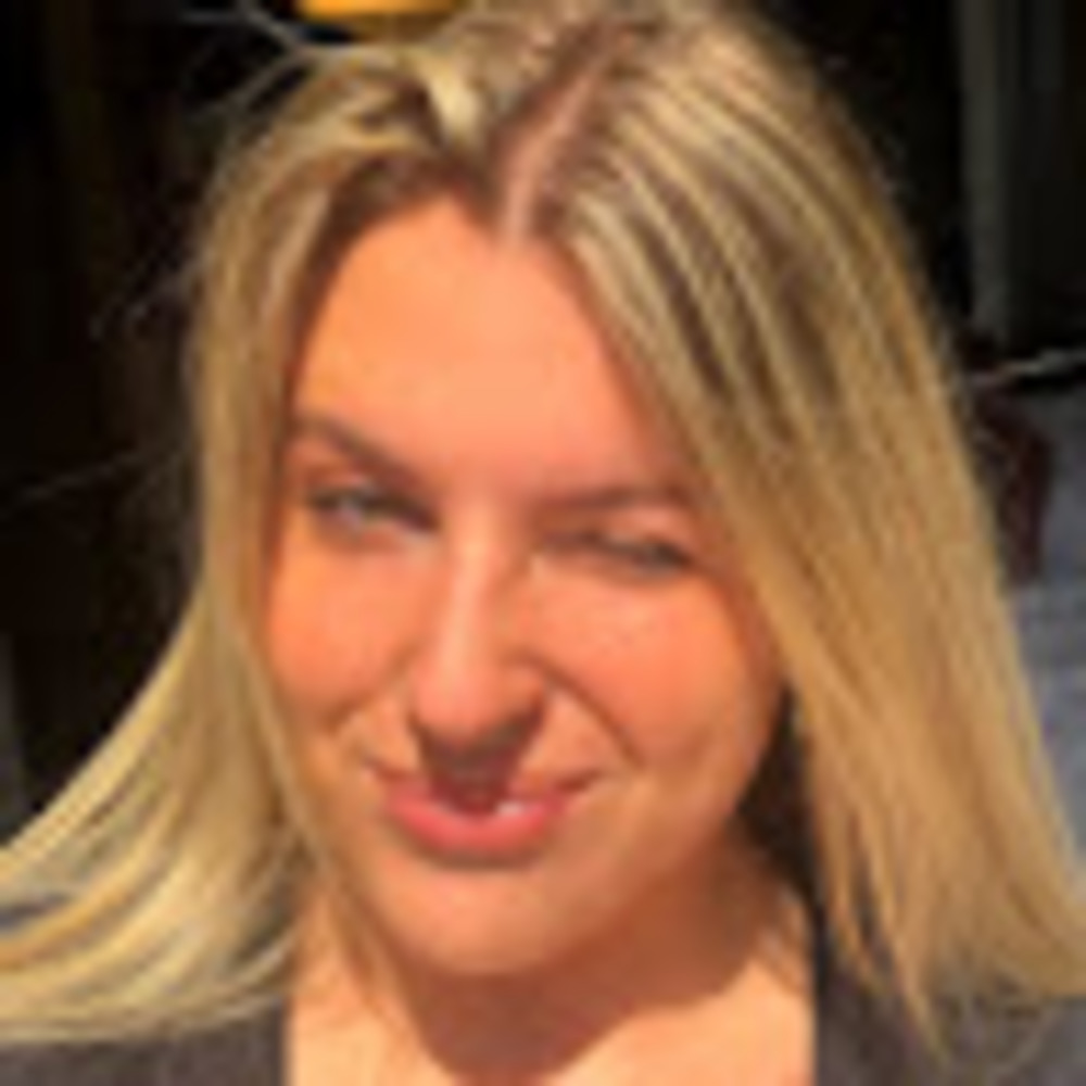 Meet your Posher, Kayla